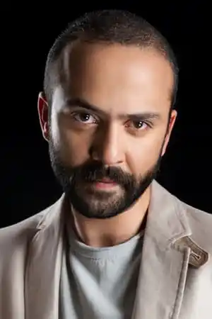 Sarp Akkaya fotoğrafı