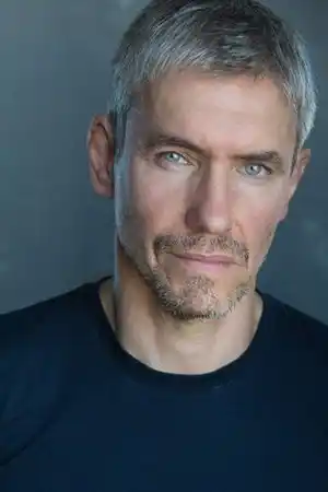 Sean Buchanan fotoğrafı
