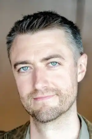 Sean Gunn fotoğrafı