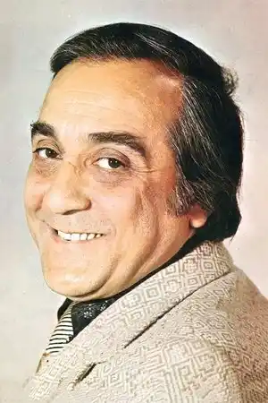 Selim Naşit fotoğrafı