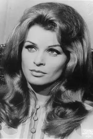 Senta Berger fotoğrafı