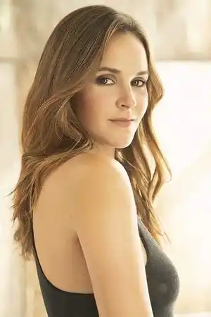 Shanley Caswell fotoğrafı