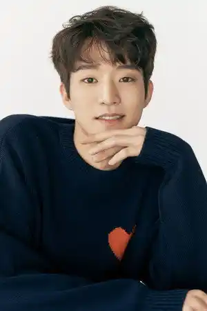 Shin Yoon-seop fotoğrafı
