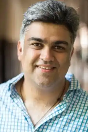 Siddharth P. Malhotra fotoğrafı