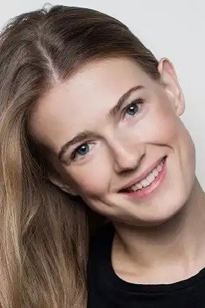 Sofya Ernst fotoğrafı