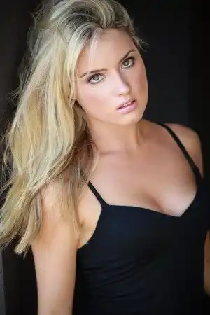 Sophie Tilson fotoğrafı