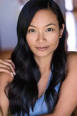 Stephanie Sy fotoğrafı