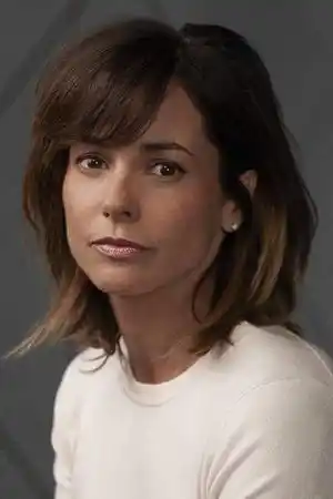 Stephanie Szostak fotoğrafı