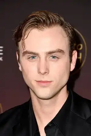 Sterling Beaumon fotoğrafı