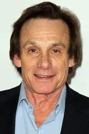 Steve Railsback fotoğrafı