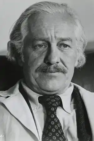 Strother Martin fotoğrafı