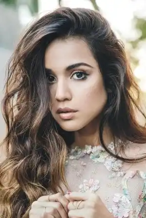 Summer Bishil fotoğrafı