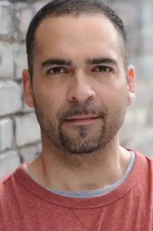 Teddy Cañez fotoğrafı