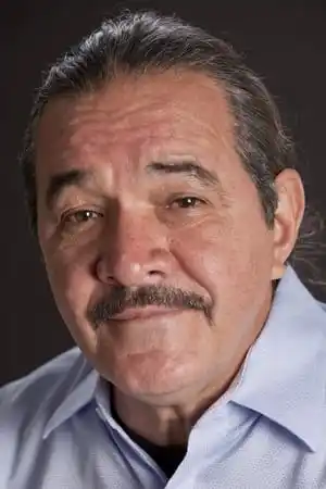 Thomas Rosales Jr. fotoğrafı
