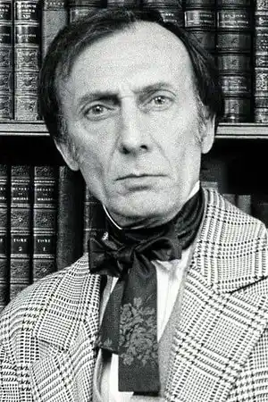 Tom Aldredge fotoğrafı