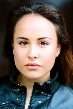 Tommie-Amber Pirie fotoğrafı