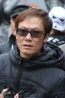 Tommy Law Wai-Tak fotoğrafı