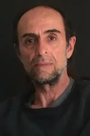 Tony Caprari fotoğrafı