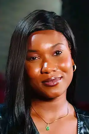 Tosin Adeyemi fotoğrafı