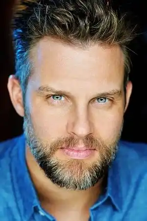 Travis Schuldt fotoğrafı