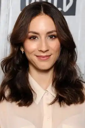Troian Bellisario fotoğrafı