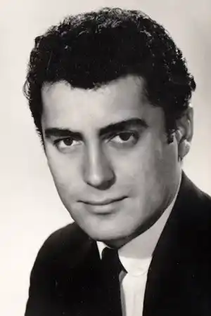 Tunç Okan fotoğrafı