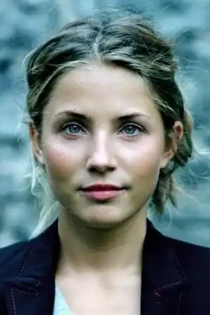 Tuva Novotny fotoğrafı