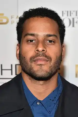 Twin Shadow fotoğrafı