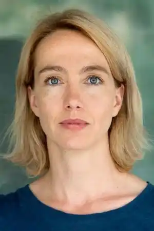 Ursina Lardi fotoğrafı