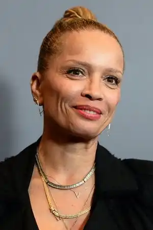 Victoria Mahoney fotoğrafı