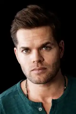 Wes Chatham fotoğrafı