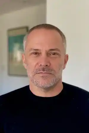 William Brent Bell fotoğrafı