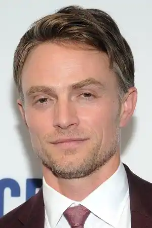 Wilson Bethel fotoğrafı