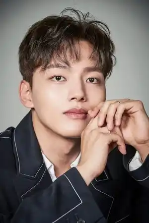 Yeo Jin-goo fotoğrafı