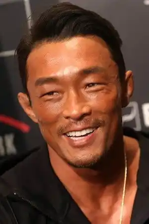 Yoshihiro Akiyama fotoğrafı
