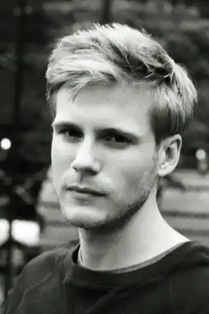 Zachary Booth fotoğrafı