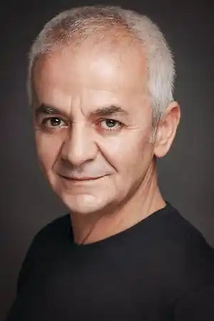 Zafer Algöz fotoğrafı